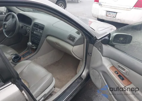 1999 Lexus Es 300 from USA, damaged, VIN JT8BF28G7X5058350